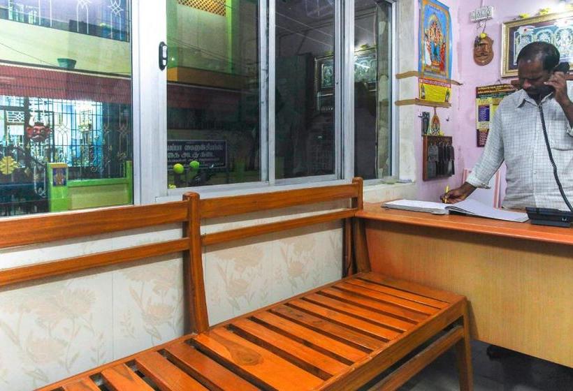 فندق Spot On 65418 Kcr Garden