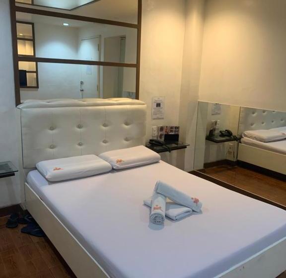 فندق Town And Country Reposo