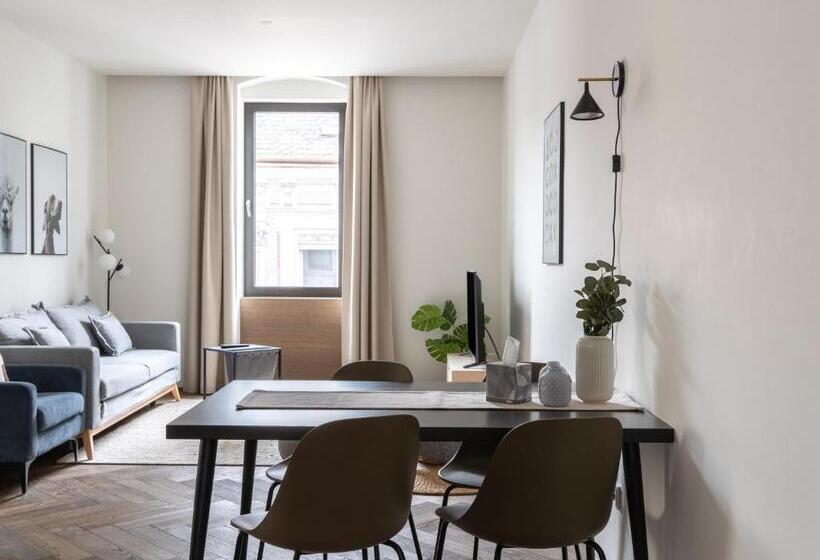 Limehome Linz Schillerstraße