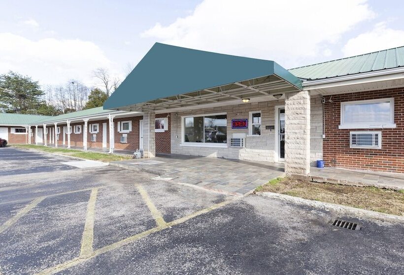 מוטל OYO Hotel Cave City KY