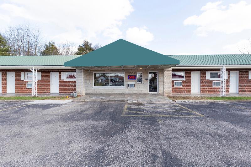 מוטל OYO Hotel Cave City KY