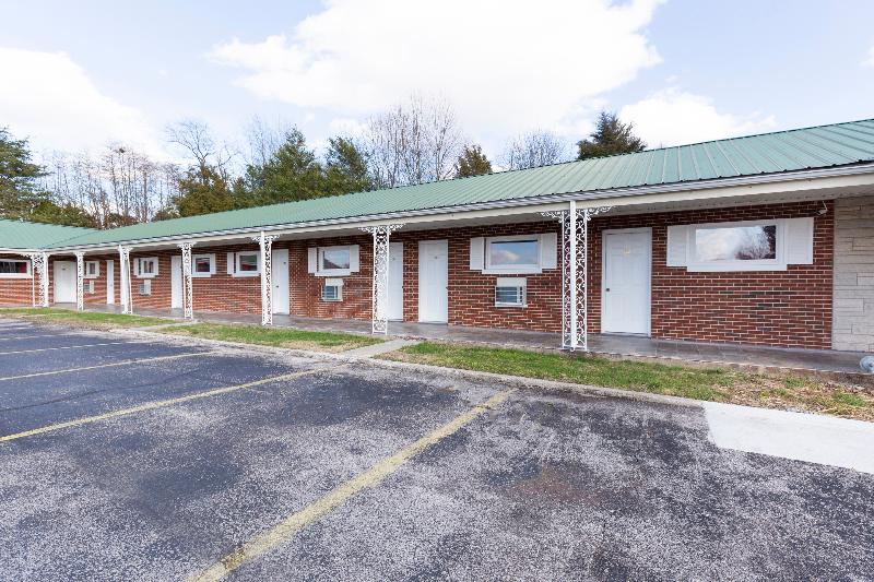 מוטל OYO Hotel Cave City KY