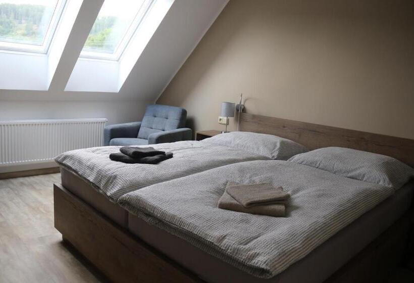 Пансион Apartmány Lama