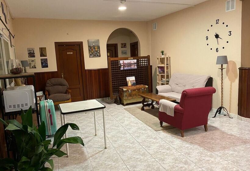 پانسیون Hostal Hermanos Sánchez