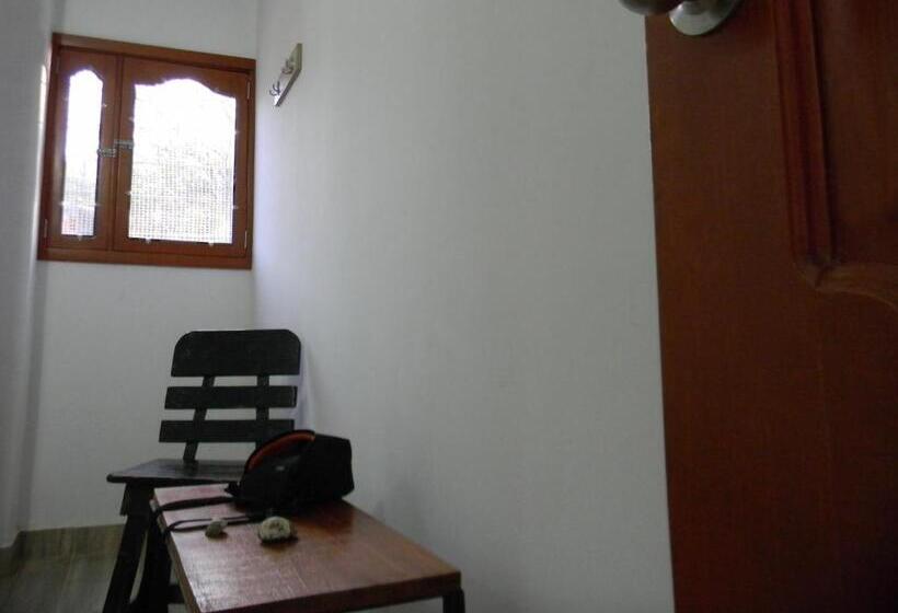 ペンション Hostalnativo