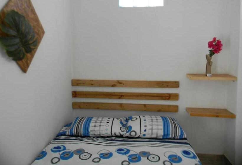 ペンション Hostalnativo