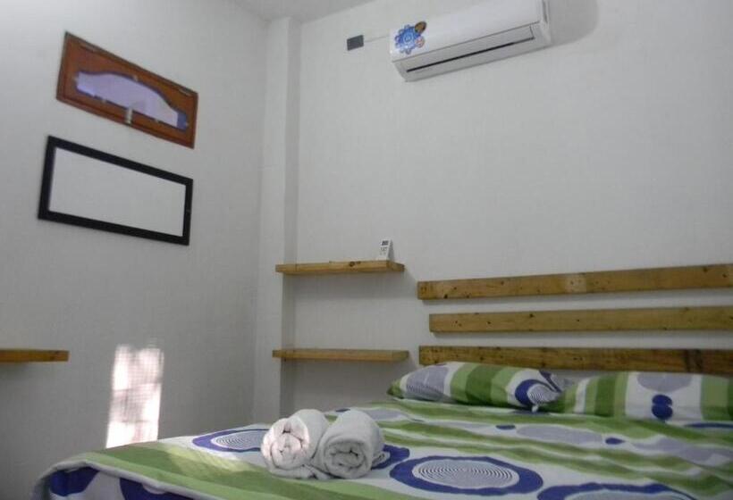 ペンション Hostalnativo