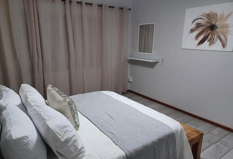 פנסיון The Retreat Guesthouse