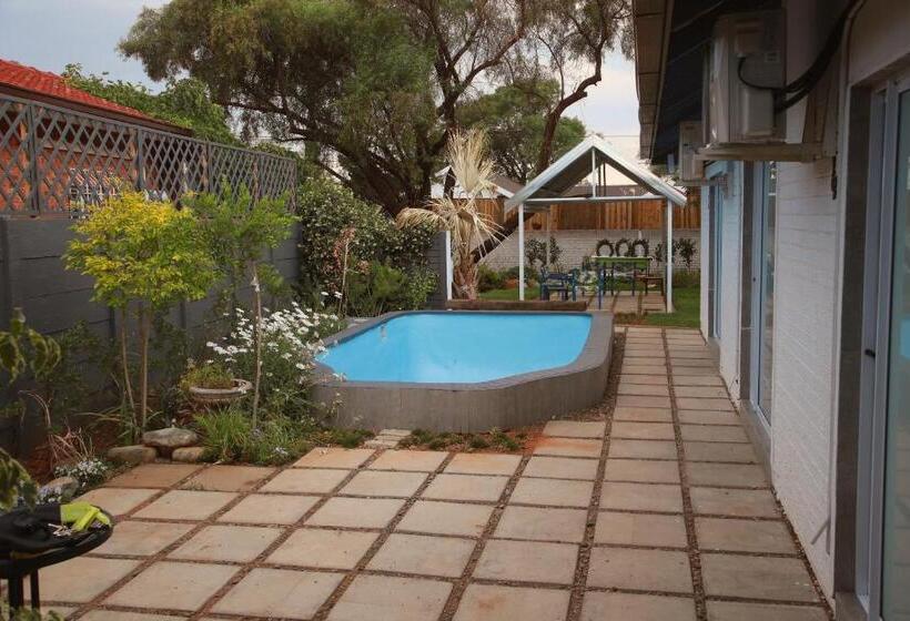 펜션 The Retreat Guesthouse