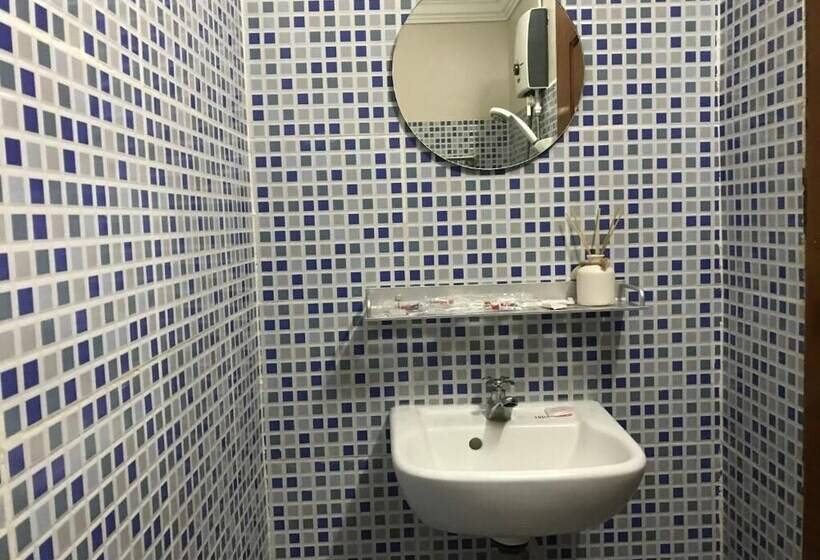 پانسیون Tropical Villa Siem Reap