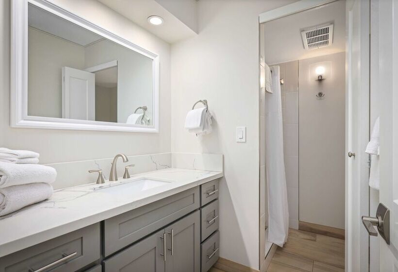 Aston At Papakea Resort