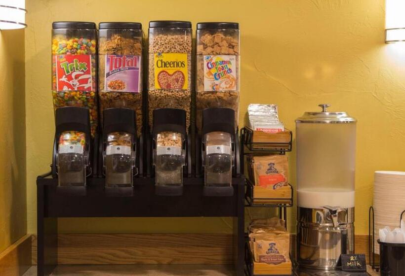 Отель Bayside Resort