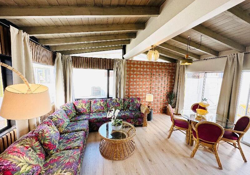 A Place In The Sun Hotel   Adults Only Big Units, Privacy Gardens & Heated Pool & Spa In 1 Acre Park