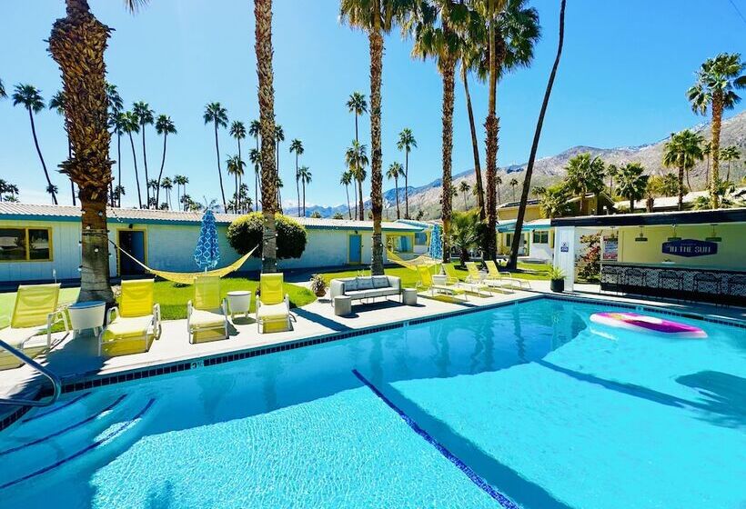 A Place In The Sun Hotel   Adults Only Big Units, Privacy Gardens & Heated Pool & Spa In 1 Acre Park