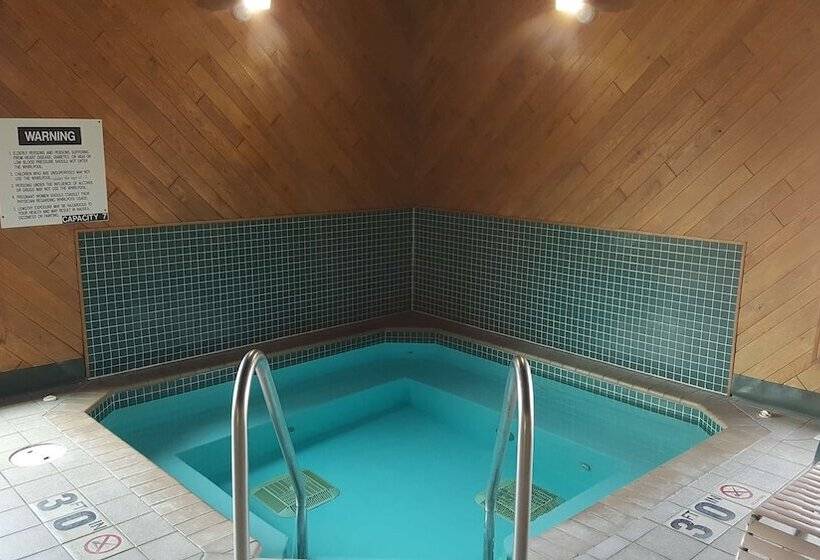 Отель Americas Best Value Inn Chippewa Falls