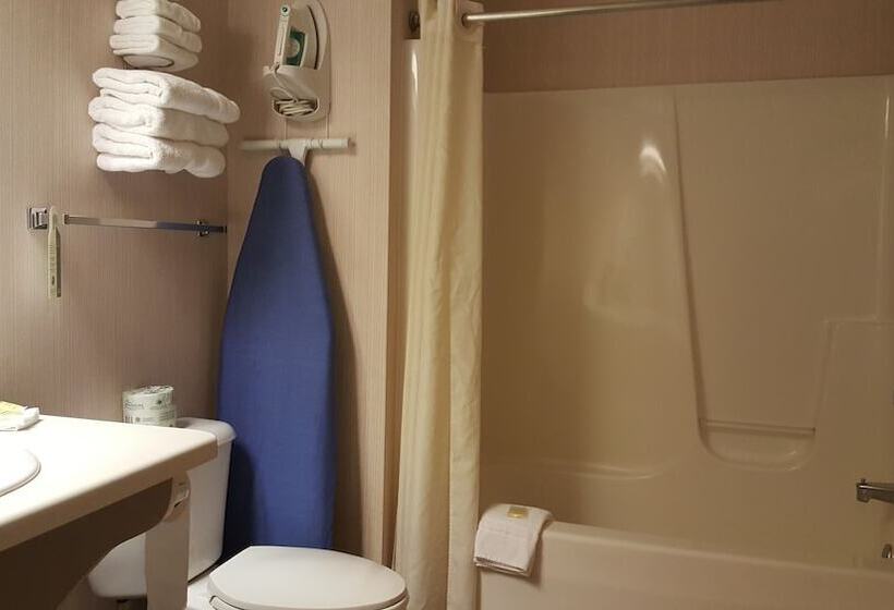 Отель Americas Best Value Inn Chippewa Falls