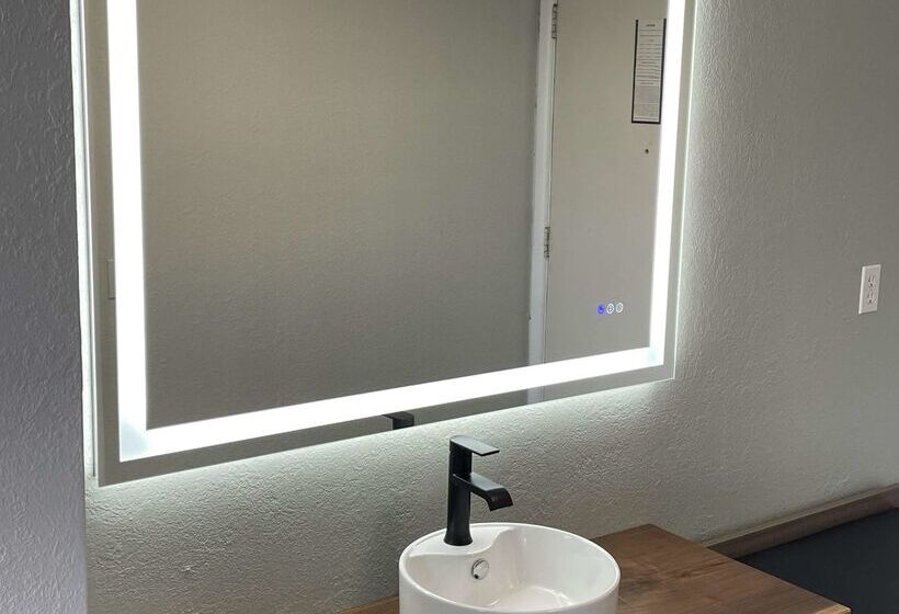 Отель Americas Best Value Inn Polson