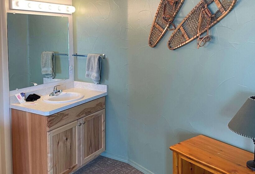 Отель Americas Best Value Inn Polson