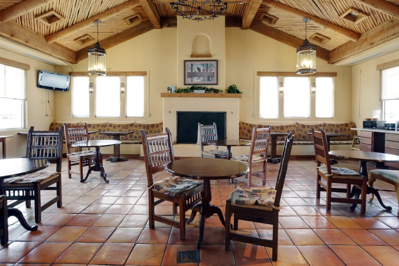 Отель Econo Lodge Inn & Suites Amarillo