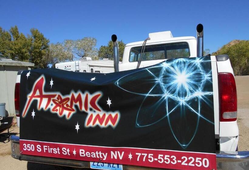 בית מלון כפרי Atomic Inn Beatty Near Death Valley