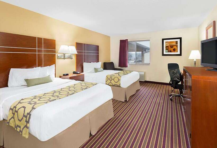 בית מלון כפרי Baymont By Wyndham Bowling Green