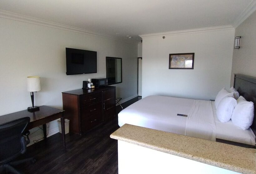 호텔 Baymont By Wyndham Ontario