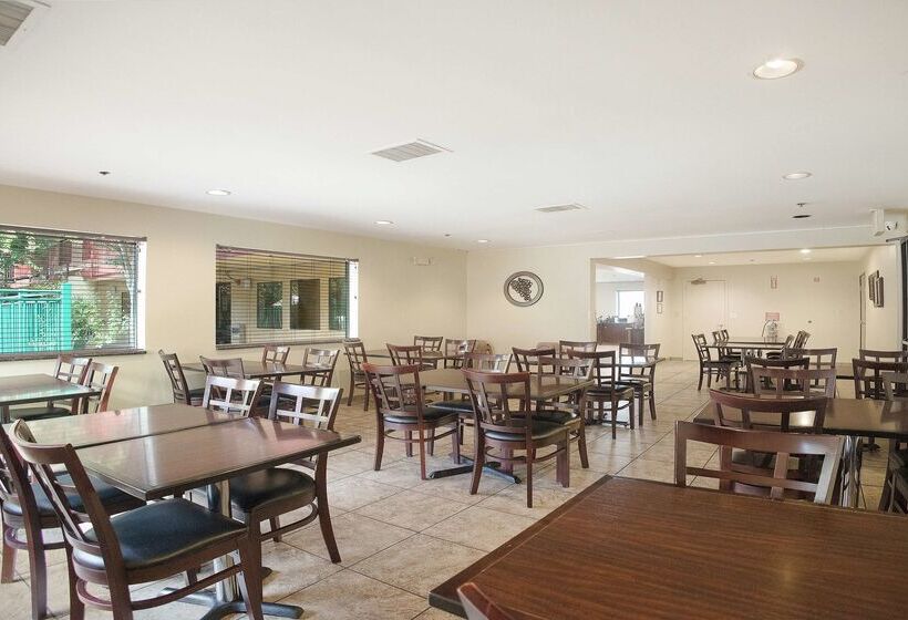 Best Western Plus Orchid Hotel & Suites