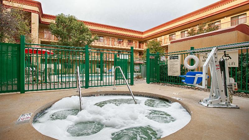 Best Western Plus Orchid Hotel & Suites