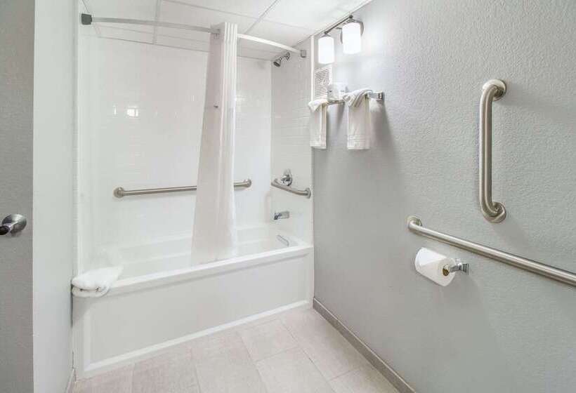 בית מלון כפרי Sonesta Essential Rapid City