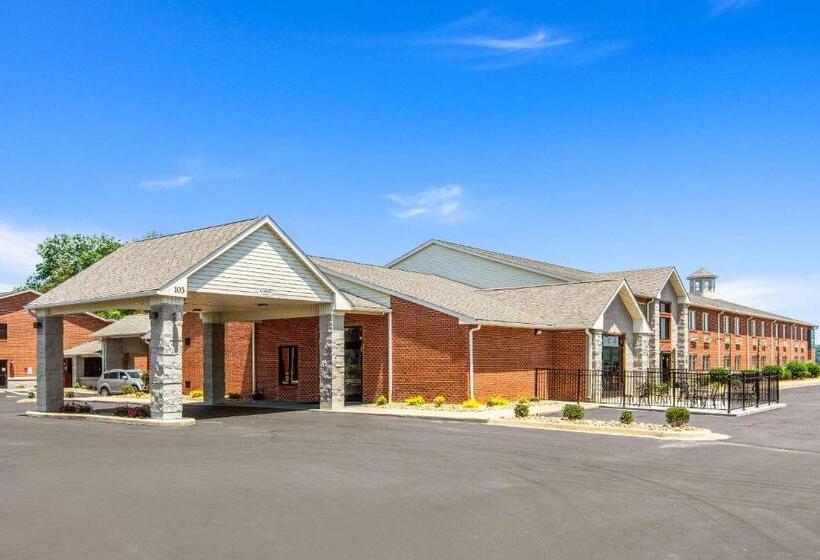 Отель Clarion Pointe On The Lake Clarksvillesouth Hill West