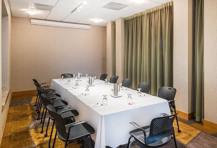 Отель Crowne Plaza San Francisco Airport, An Ihg