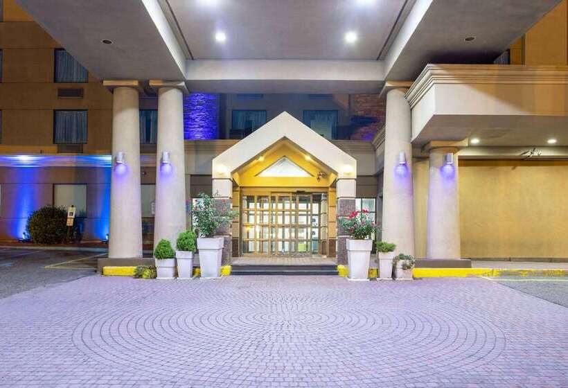 Days Hotel By Wyndham North Bergen