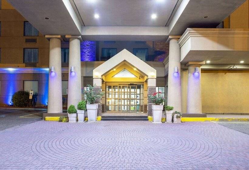 Days Hotel By Wyndham North Bergen