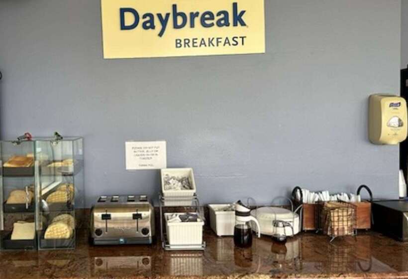 בית מלון כפרי Days Inn By Wyndham San Diegoeast/el Cajon