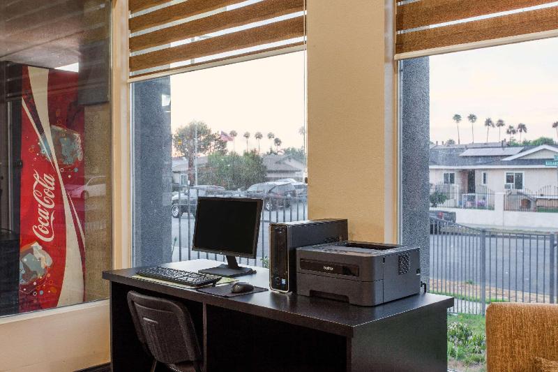 בית מלון כפרי Days Inn By Wyndham San Diegoeast/el Cajon