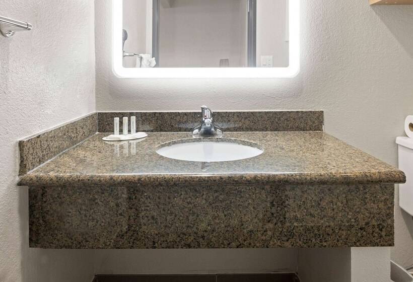 בית מלון כפרי Days Inn By Wyndham San Diegoeast/el Cajon