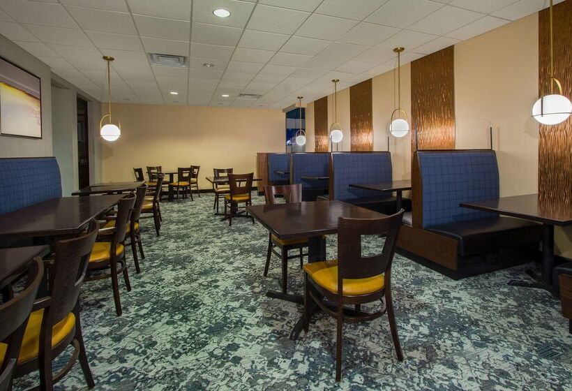 Doubletree By Hilton Hotel Newark Ohio