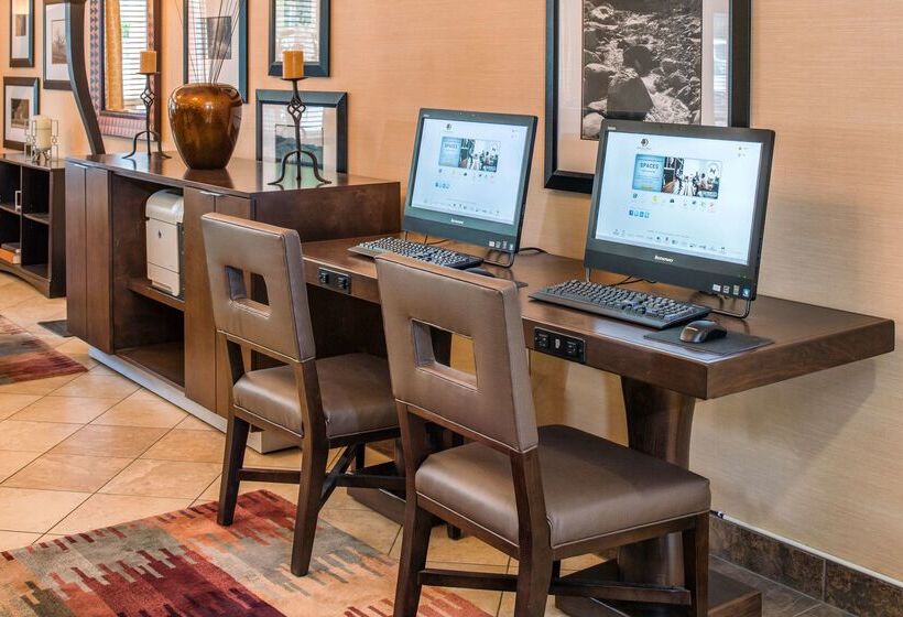 Отель Doubletree By Hilton Portland  Beaverton