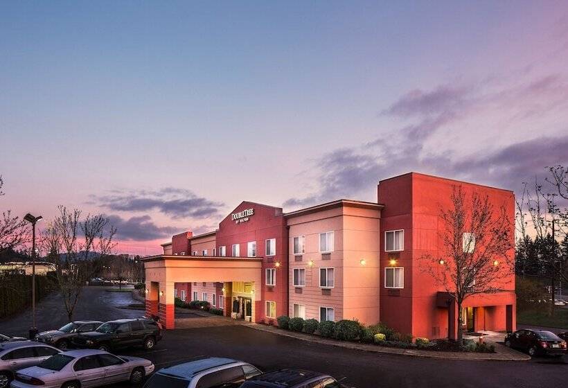 Отель Doubletree By Hilton Portland  Beaverton