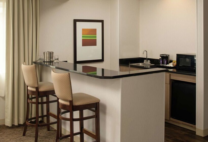 فندق Doubletree By Hilton Portland Tigard