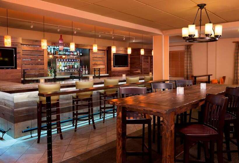 Doubletree By Hilton Hotel Vancouver