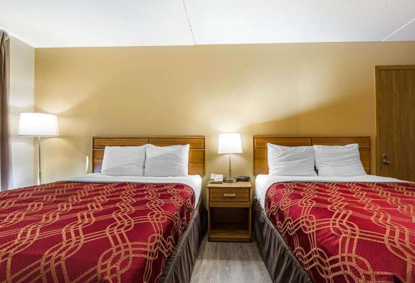 호텔 Econo Lodge Inn & Suites Branson Shepherd Of The Hills Expy