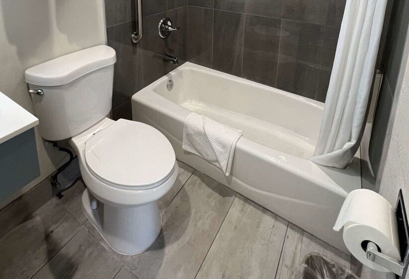 בית מלון כפרי Quality Inn Tracy I 205