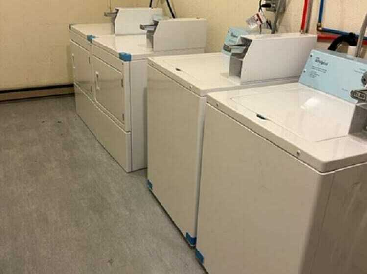 فندق Posh Inn & Suites