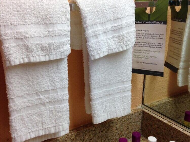 فندق Escondido Lodge