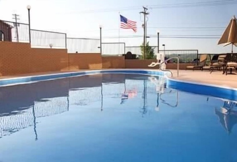 호텔 Grand View Inn & Suites