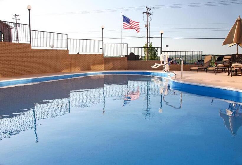 호텔 Grand View Inn & Suites