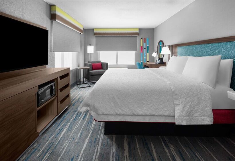 هتل Hampton Inn Phoenix Biltmore