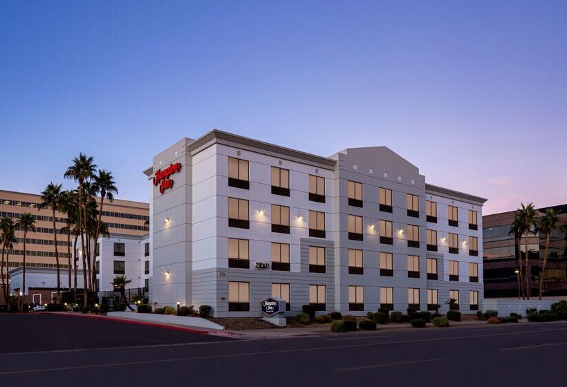 هتل Hampton Inn Phoenix Biltmore