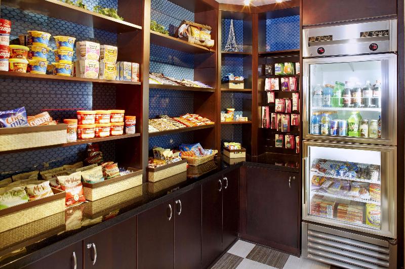 هتل Hampton Inn Phoenix Biltmore